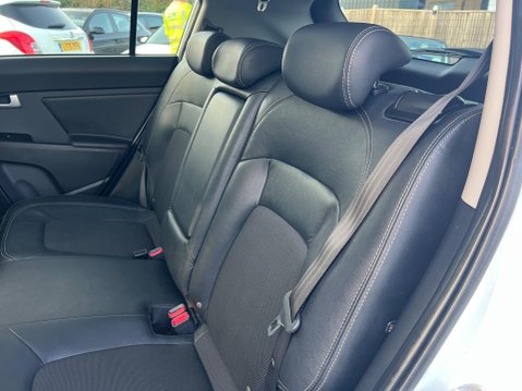 Kia Sportage 1.6 GDi EcoDynamics 2 2WD Euro 5 (s/s) 5dr 32