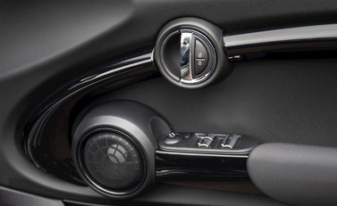 Mini JCW Convertible 25