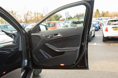 Mercedes-Benz GLA Class GLA 200 AMG LINE EDITION PLUS 14