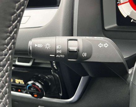 Nissan Qashqai 1.3 Qashqai N-Connecta DiG-T MHEV 5dr 59