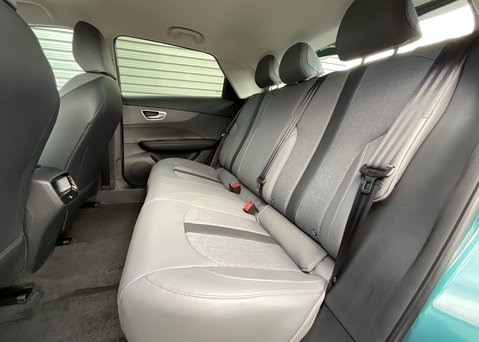 MG MG4 PREMIUM LONG RANGE 17