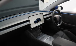 Tesla Model 3 PERFORMANCE AWD Deep Blue Metallic GROK AI RYZEN 20" ALLOYS BLACK INTERIOR 14