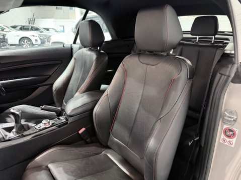 BMW 2 Series 2.0 220i Sport Euro 6 (s/s) 2dr 20