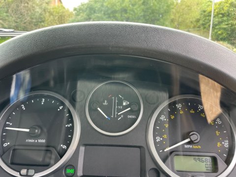 Land Rover Defender 2.4 TDCi Pickup 2dr Diesel Manual 4WD SWB Euro 4 (122 bhp) 30