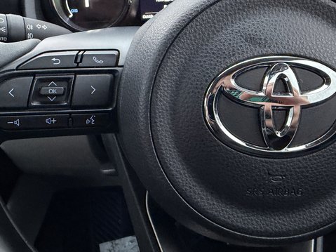 Toyota Yaris 1.5 Hybrid Excel 5dr CVT 29