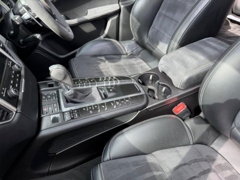 Porsche Macan GTS PDK 73