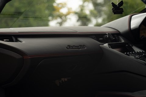 Lamborghini Aventador 6.5 V12 LP 740-4 S ISR 4WD Euro 6 2dr 36
