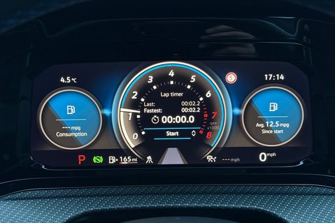 Volkswagen Golf R TSI 4MOTION DSG -AKRAPOVIC -PERFORMANCE PACK -CARBON LEATHER -HEATED S/W 35