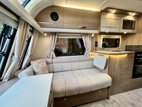 Compass Capiro 574  17