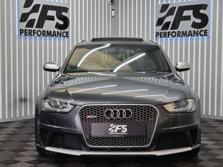 Audi RS4 4.2 FSI V8 Estate 5dr Petrol S Tronic quattro Euro 5 (450 ps) 36