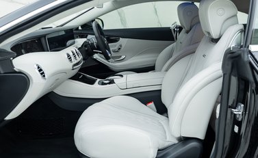 Mercedes-Benz AMG S63 Coupe Premium 19