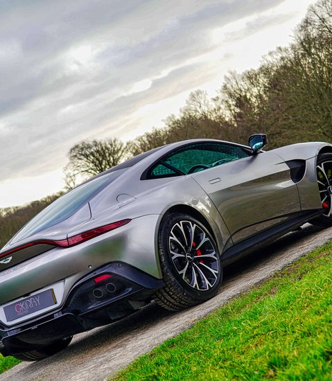 Aston Martin Vantage 4.0 Vantage V8 Auto 3dr 1