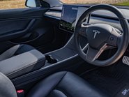 Tesla Model 3 PERFORMANCE AWD 11