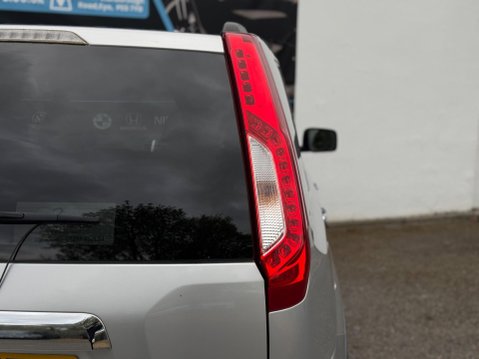 Nissan X-Trail 2.0 dCi Tekna Auto 4WD Euro 5 5dr (AVM) 33