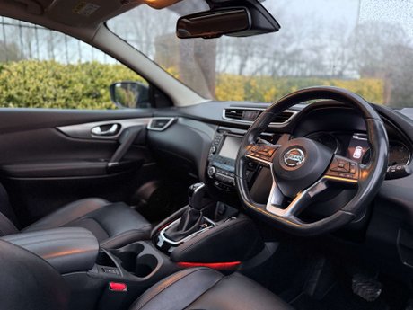 Nissan Qashqai 1.6 Qashqai Tekna dCi CVT 5dr 20