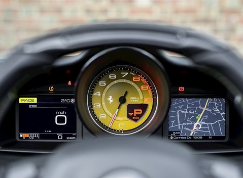 Ferrari 488 Spider 17