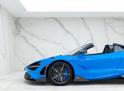 McLaren 765LT Spider 32