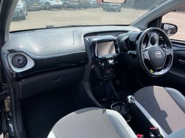 Toyota Aygo 1.0 Aygo X-Clusiv VVT-I 3dr 21