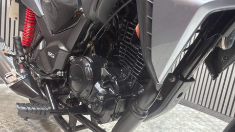 Honda CB 2021 ONLY 12K, JUST SERVICED, NEW MOT, WARRANTY LEARNER 125CC 35