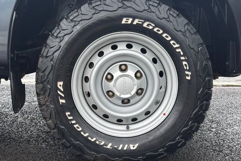 Isuzu D-Max ECB 1.9 TD Extra Cab Tipper 29