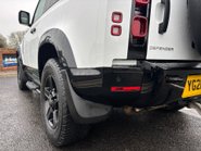 Land Rover Defender 90 D200 Hard Top MHEV 23