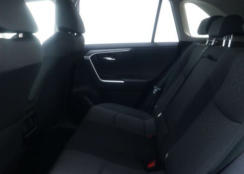 Toyota Rav4 2.5 RAV4 Design HEV 4x2 CVT 5dr 47