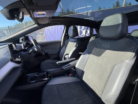 Volkswagen Id.4 Pro Performance 77kWh Family SUV 5dr Electric Auto (204 ps) 29