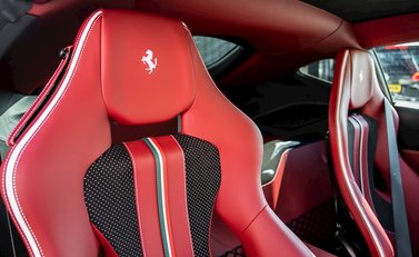 Ferrari 812 Superfast 15