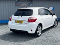 Toyota Auris 1.6 V-Matic SR Euro 5 5dr 10