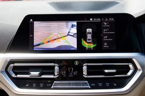 BMW 3 Series 320I M SPORT 32