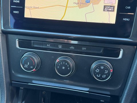 Volkswagen Golf 1.5 TSI EVO SE Nav DSG Euro 6 (s/s) 5dr 27