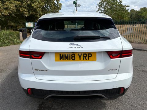 Jaguar E-Pace S 8