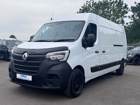 Renault Master 2.3 dCi 35 Business+ Panel Van 4dr Diesel Manual FWD LWB Medium Roof Euro 6 9