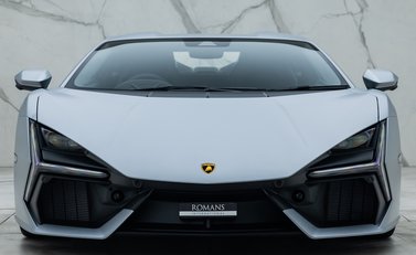 Lamborghini Revuelto 9