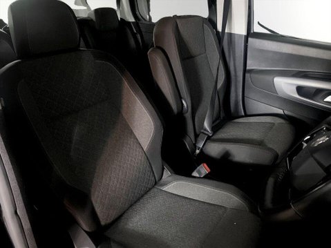 Vauxhall Combo Life 52kWh Ultimate MPV 5dr Electric Auto (7.4kW Charger) (136 ps) Air Con - All 11