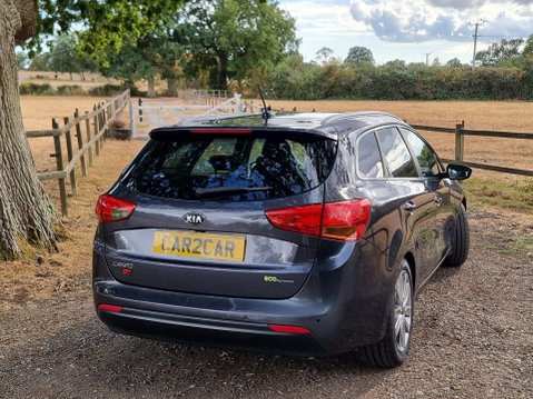 Kia Ceed CRDI 4 TECH ECODYNAMICS 5