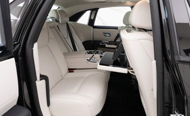 Rolls-Royce Ghost V12 SWB 12