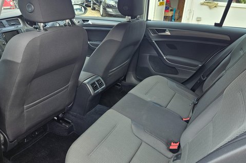 Volkswagen Golf 1.6 SE TDI BLUEMOTION TECHNOLOGY.. FULL HISTORY INC CAMBELT..£20.00 R/TAX. 16