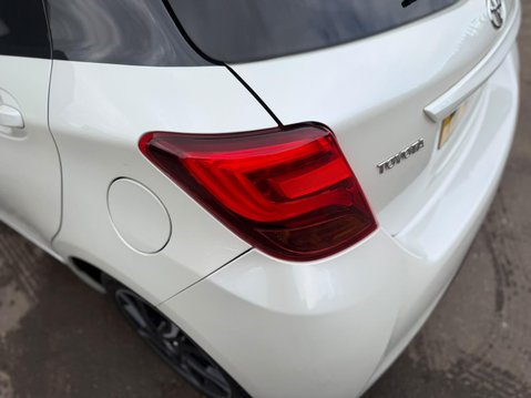 Toyota Yaris 1.33 Dual VVT-i Design Euro 6 5dr 31