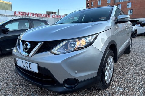 Nissan Qashqai VISIA DIG-T SMART VISION.. 7 SERVICES.. 1 PREVIOUS KEEPER..STUNNING EXAMPLE 10