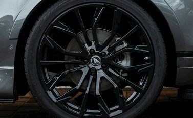 Land Rover Range Rover Velar R-Dynamic HSE Urban 10