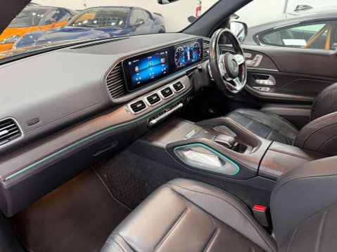 Mercedes-Benz GLE 2.0 GLE300d AMG Line SUV 5dr Diesel G-Tronic 4MATIC Euro 6 (s/s) (245 ps) 37
