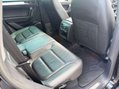 Volkswagen Touareg 3.0 Touareg V6 R-Line TDI BlueMotion Technology Auto 4WD 5dr 36