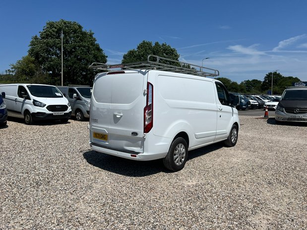 Ford Transit Custom SWB L1H1 Low Roof Professional 300 Alloys EURO 6 NO VAT 6