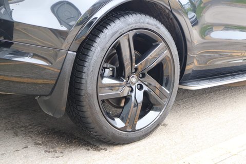 Land Rover Discovery R-DYNAMIC HSE MHEV 7 seater genuine Land Rover seats  11