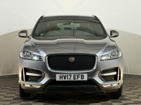 Jaguar F-Pace R-SPORT AWD 2