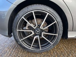 Mercedes-Benz A Class 1.8 A200 BlueEfficiency AMG Sport CDi Auto 5dr 14