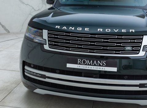 Land Rover Range Rover P400 Autobiography LWB 28