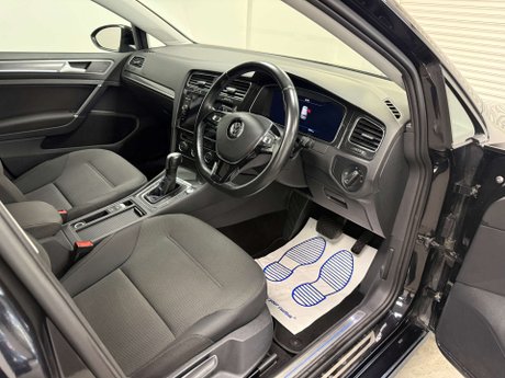 Volkswagen Golf e-Golf 5dr 23
