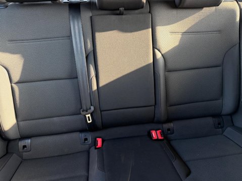 Volkswagen Golf 1.6 TDI BlueMotion Tech Match Euro 5 (s/s) 5dr 10